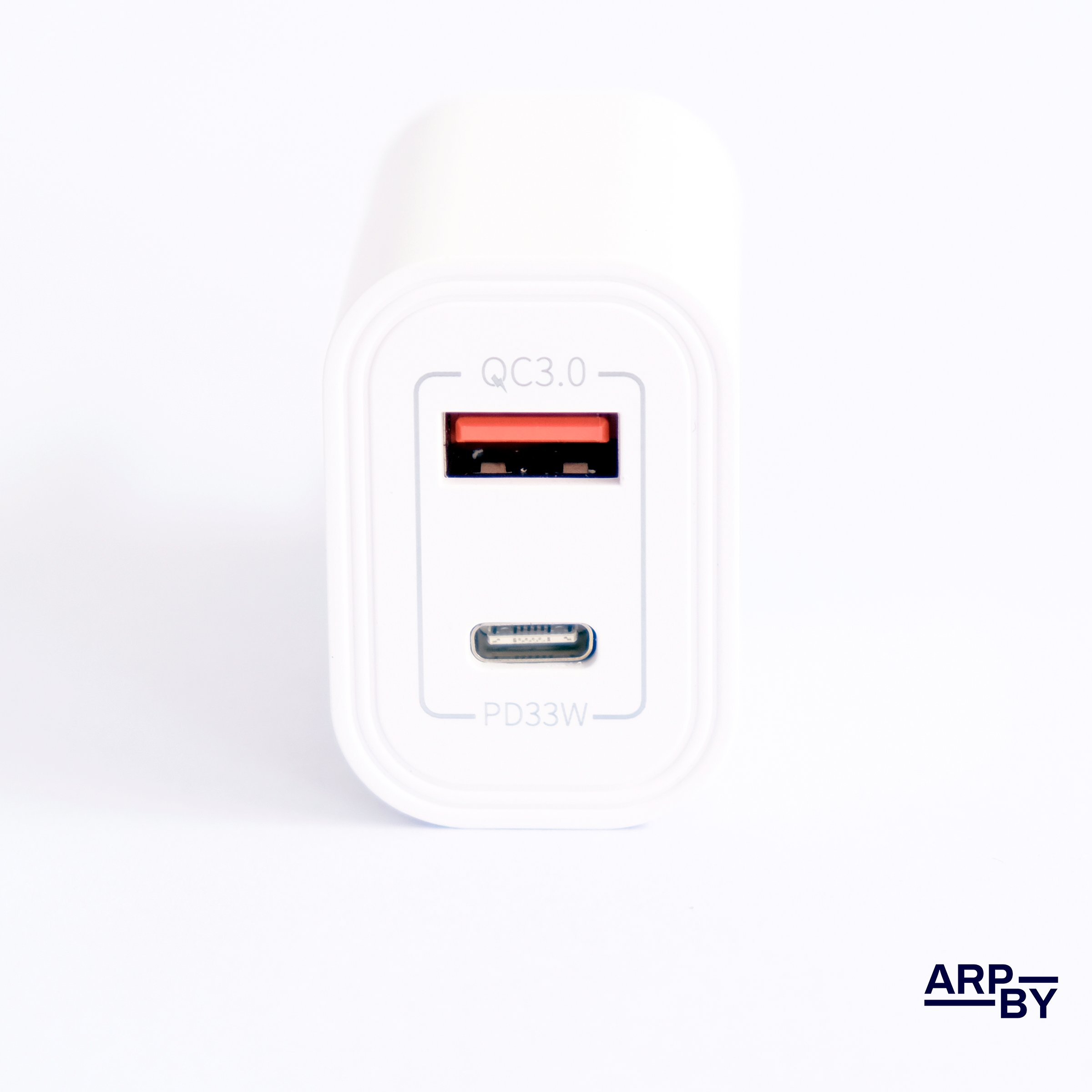 Carregador rapido 33W A806 Branco 2 entradas Carregador rapido 33W A806 Branco 2 entradas